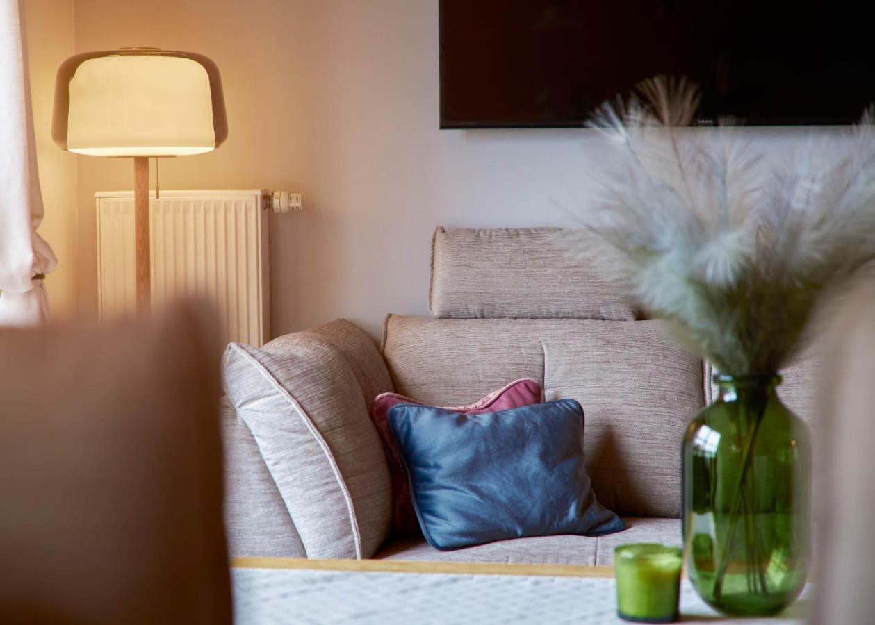 Nad Jeziorem Apartment